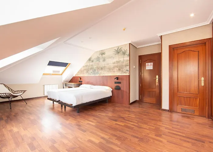 Hotel Puerto De Candas