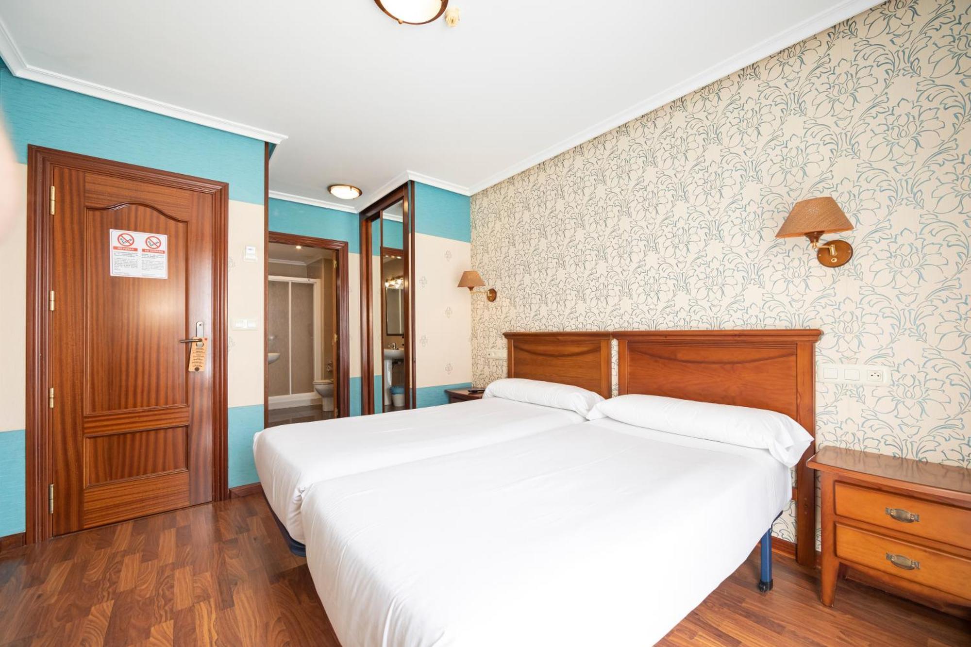 Hotel Puerto De 2*
