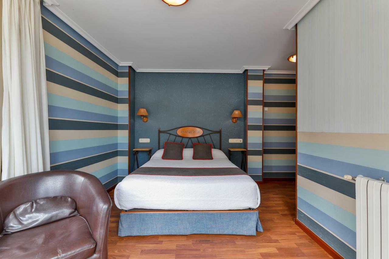 Hotel Puerto De 2*